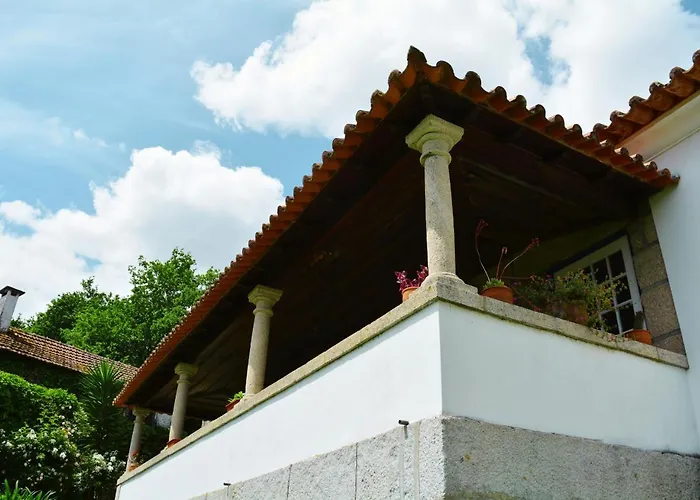 Semesterbostad Casa De Travassos Luzim